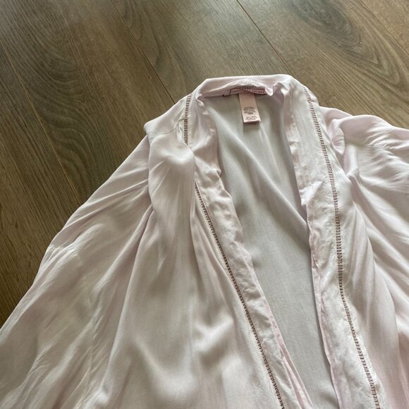 Victoria’s Secret Pale Pink Cotton Robe - Picture 5 of 13